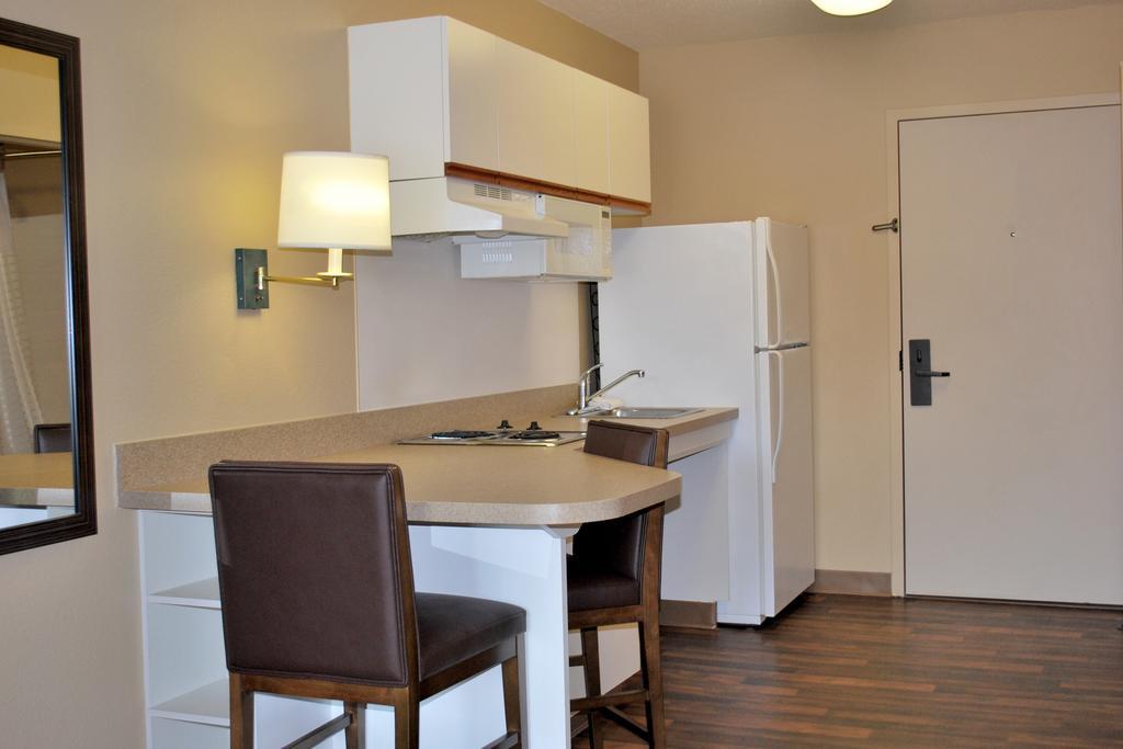 Auburn Hills Extended Stay Inn Exterior foto