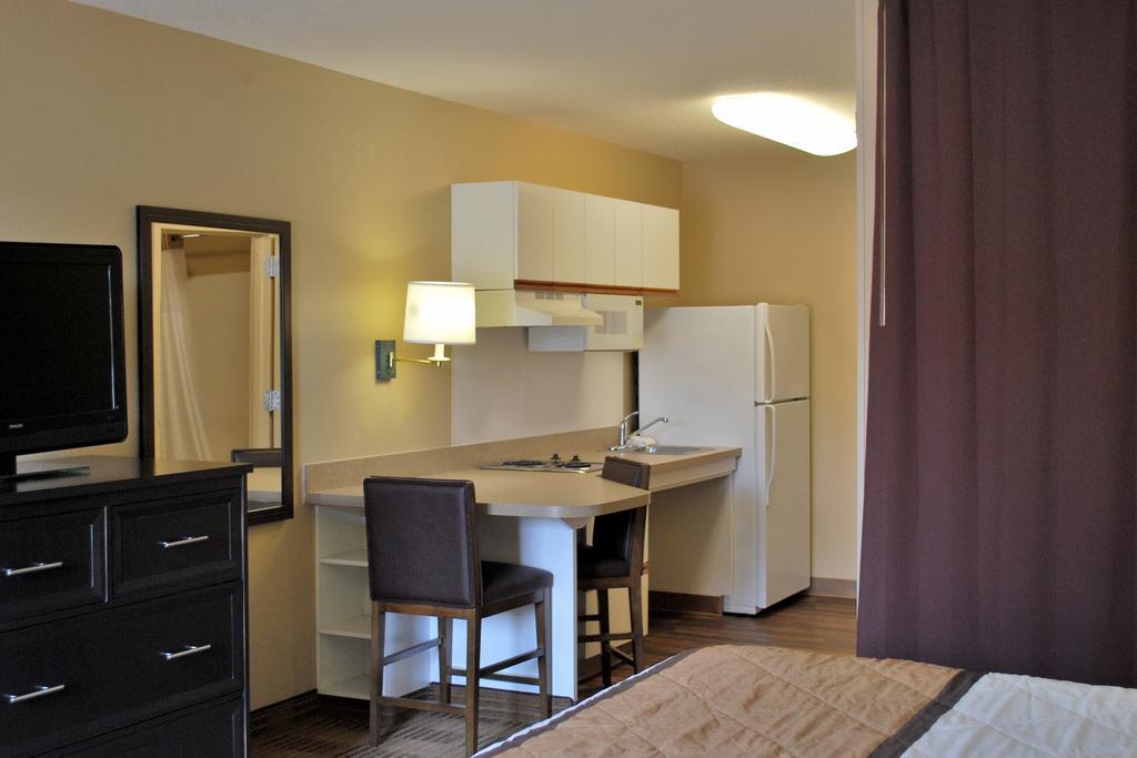 Auburn Hills Extended Stay Inn Exterior foto