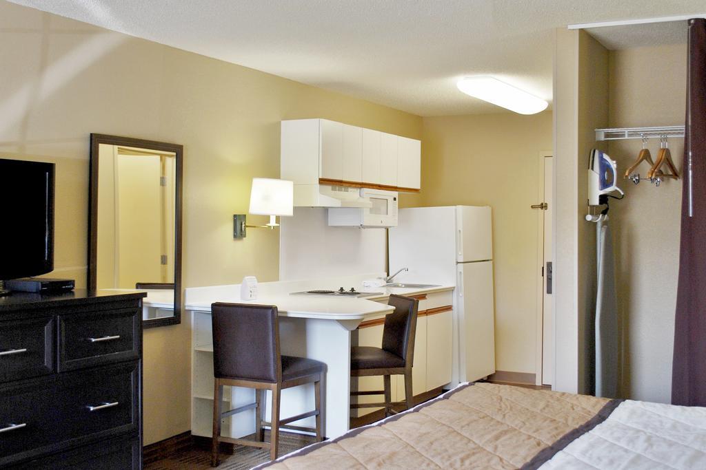 Auburn Hills Extended Stay Inn Exterior foto